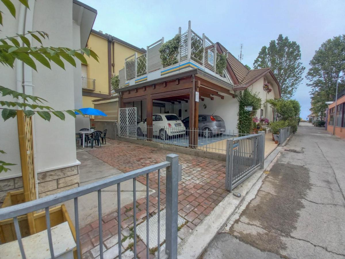 Petlyapartments #12 Bellaria-Igea Marina Exterior foto