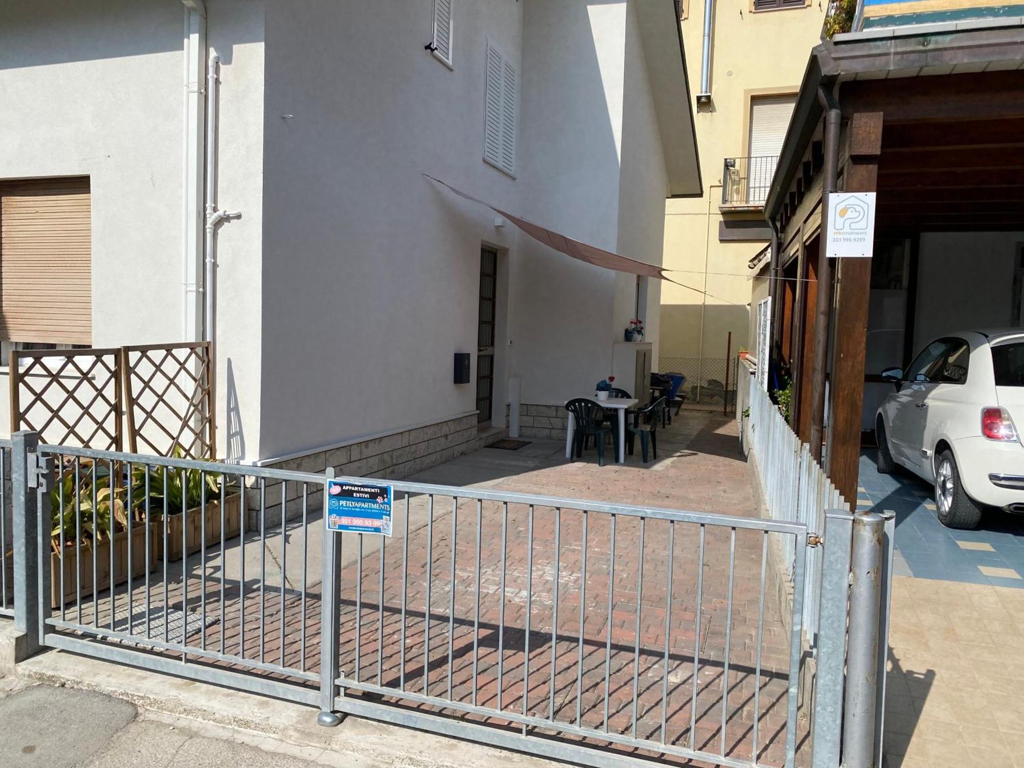 Petlyapartments #12 Bellaria-Igea Marina Exterior foto